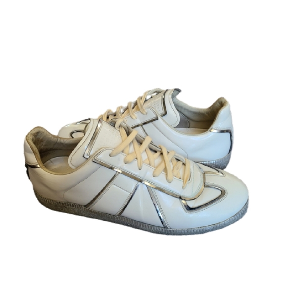 MAISON MARGIELA II WHITE & SILVER SNEAKERS - Picture 5 of 9